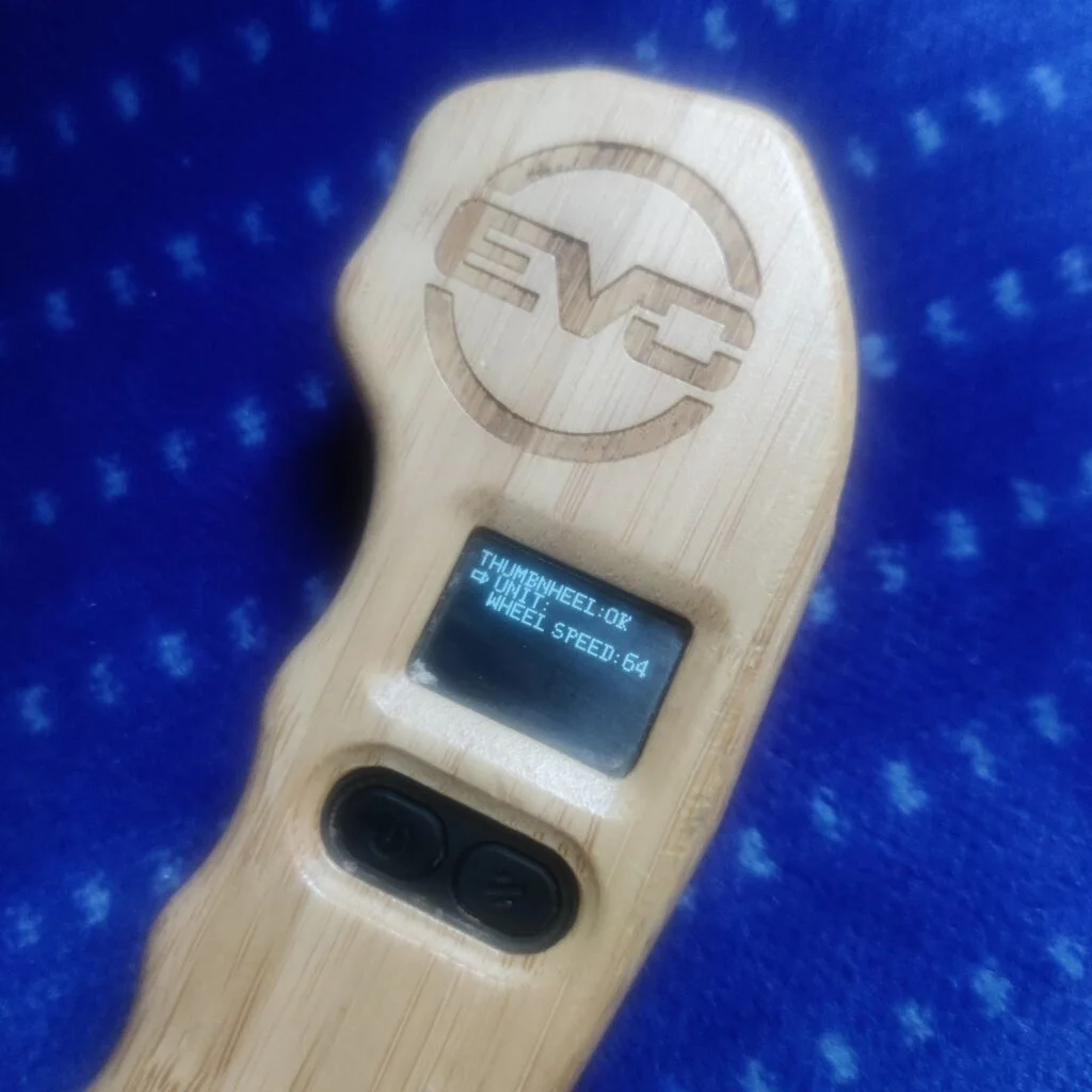 Réglage de la télécommande de skate électrique selon le type de roues
